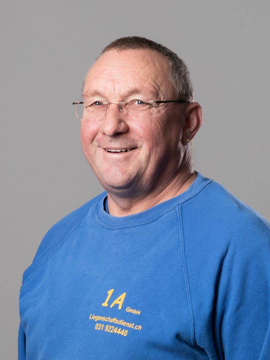Ernst Michel, Hauswart